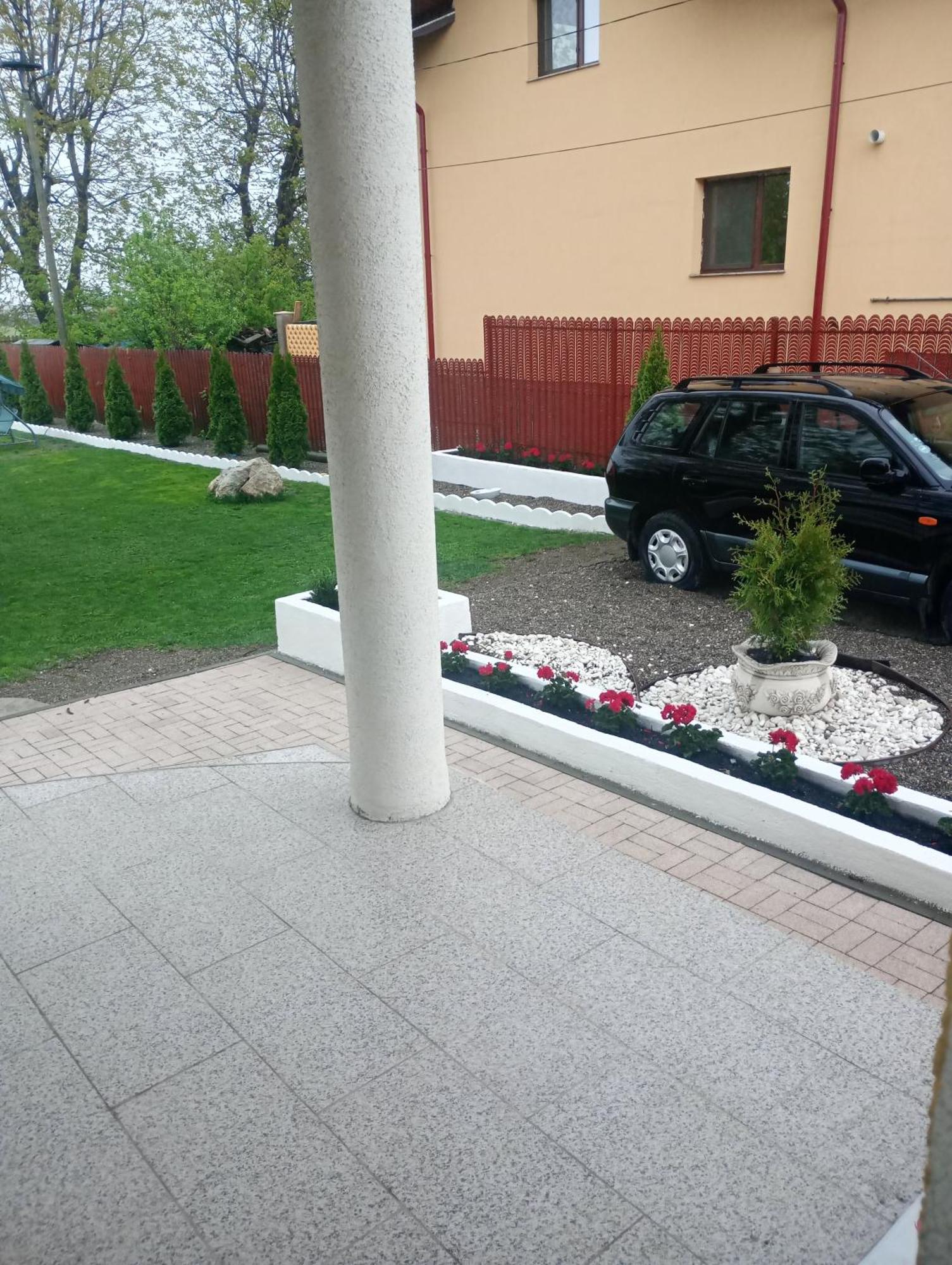 Izabella Guest House Săcele Exterior foto